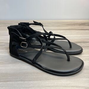 Torrid Sandals Women's 7.5 WW Wide Black Thong Flat Strappy Gladiator Buckle